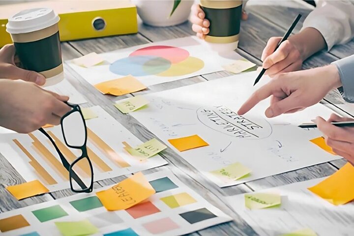 چرا برندهای بزرگ با آژانس تبلیغاتی کار می‌کنند؟