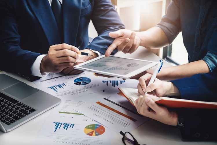 مشاوره دیجیتال مارکتینگ در رشت؛ نقشه راه رشد آنلاین شما